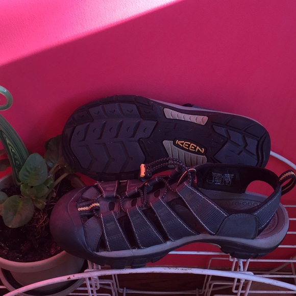 Keens! - Picture 1 of 1